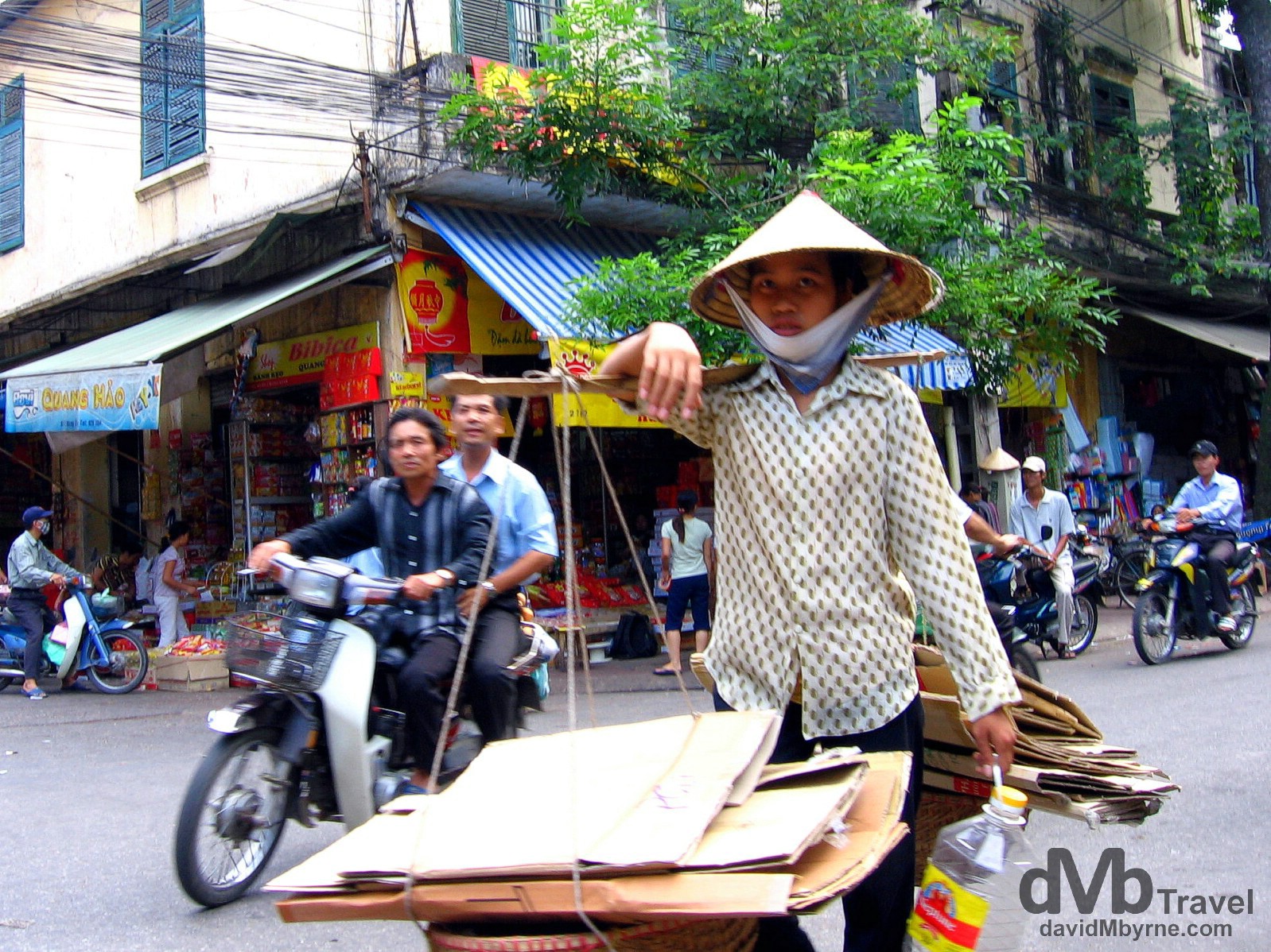 Activity on the streets of the Old Quarter of Hanoi, northern Vietnam. September 5th 2005. 