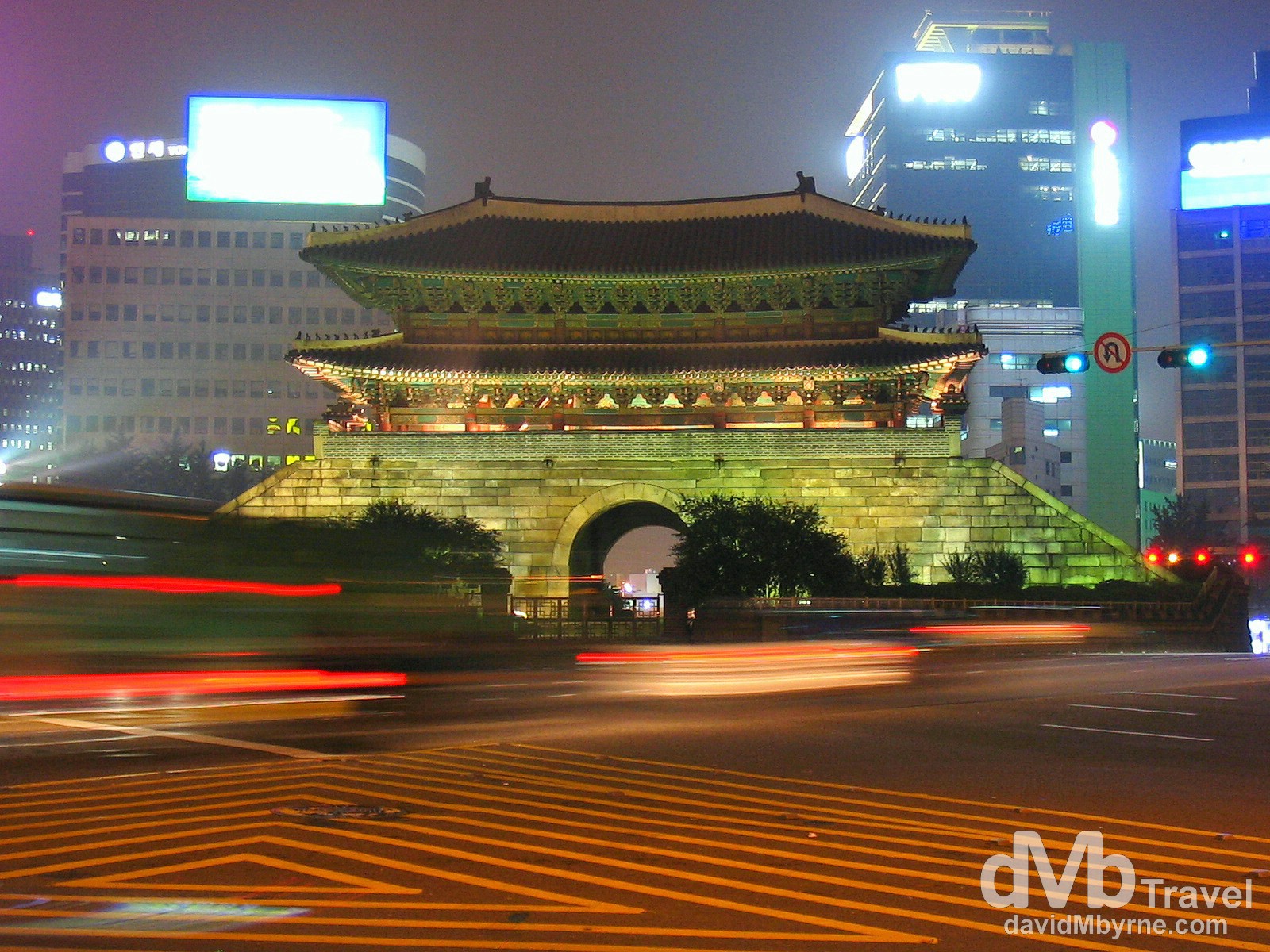 Namdaemun (Great Southern) Gate, Seoul, South Korea. July 14th 2004