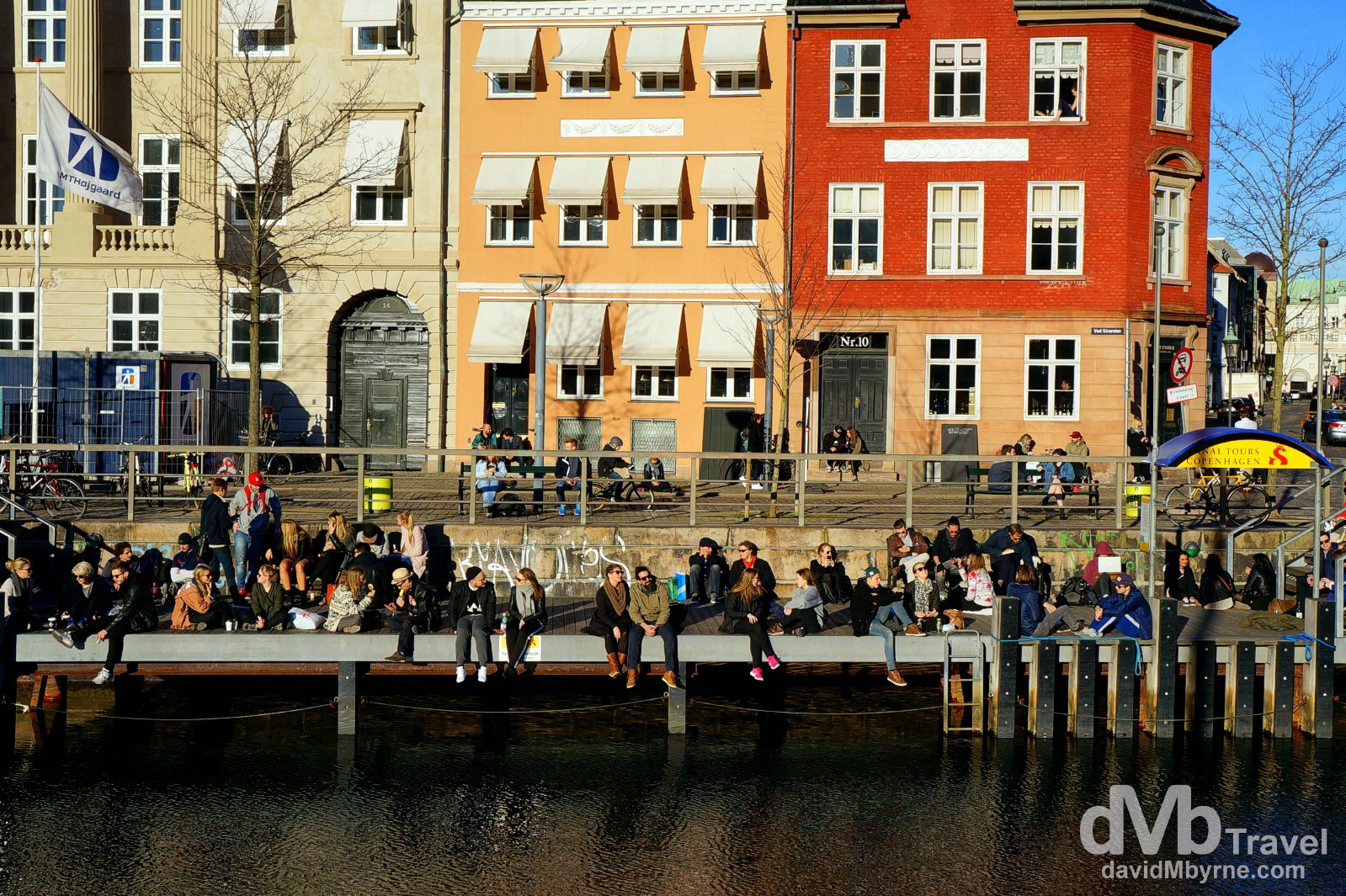 Sitting by the Slotsholms Kanal (canal) in Copenhagen, Denmark. March 12th, 2014 (Nex-5r || SEL 18-55mm || 27mm, 1/400sec, f/8.0, iso100)