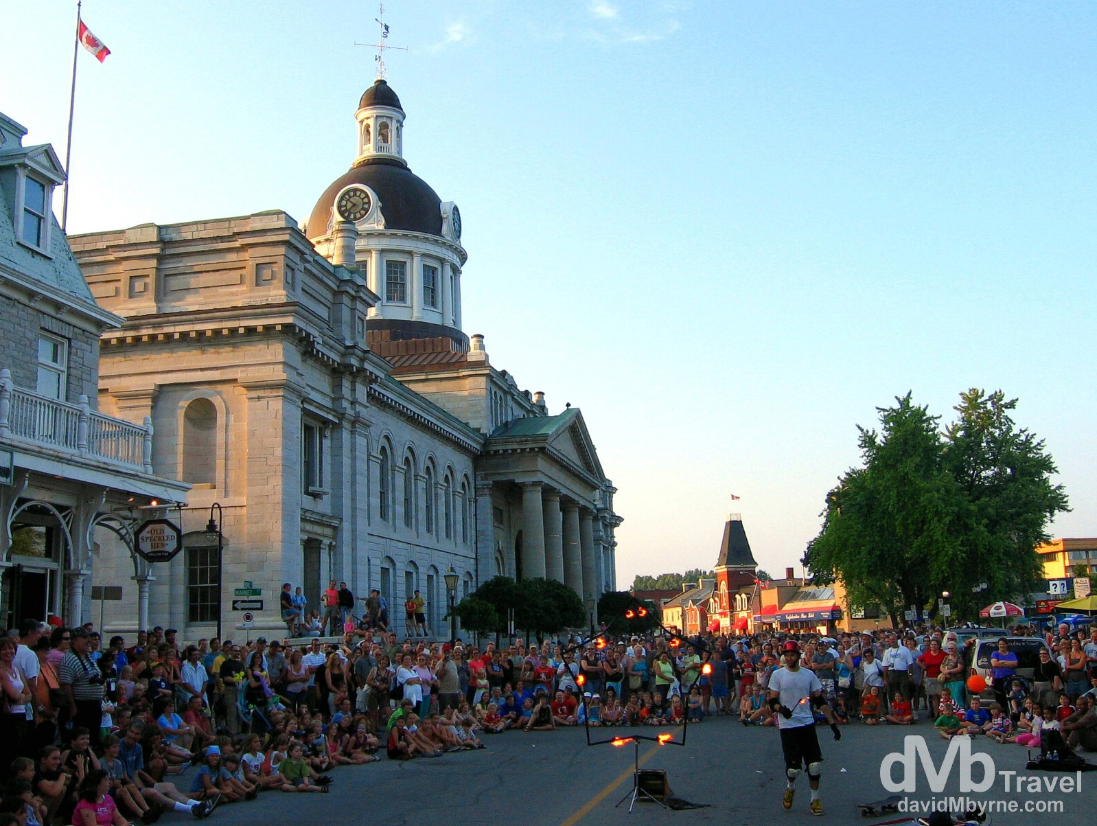 Street performers in front of City Hall during Buskerfest in Kingston, Ontario, Canada. July 13th, 2006. 