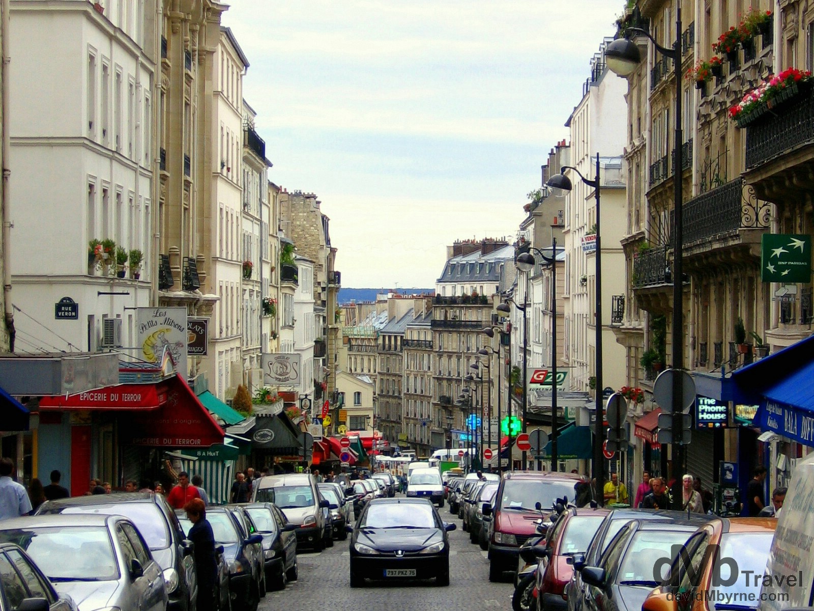 Rue Lepic, Pigalle, Paris, France. August 17th, 2007. 