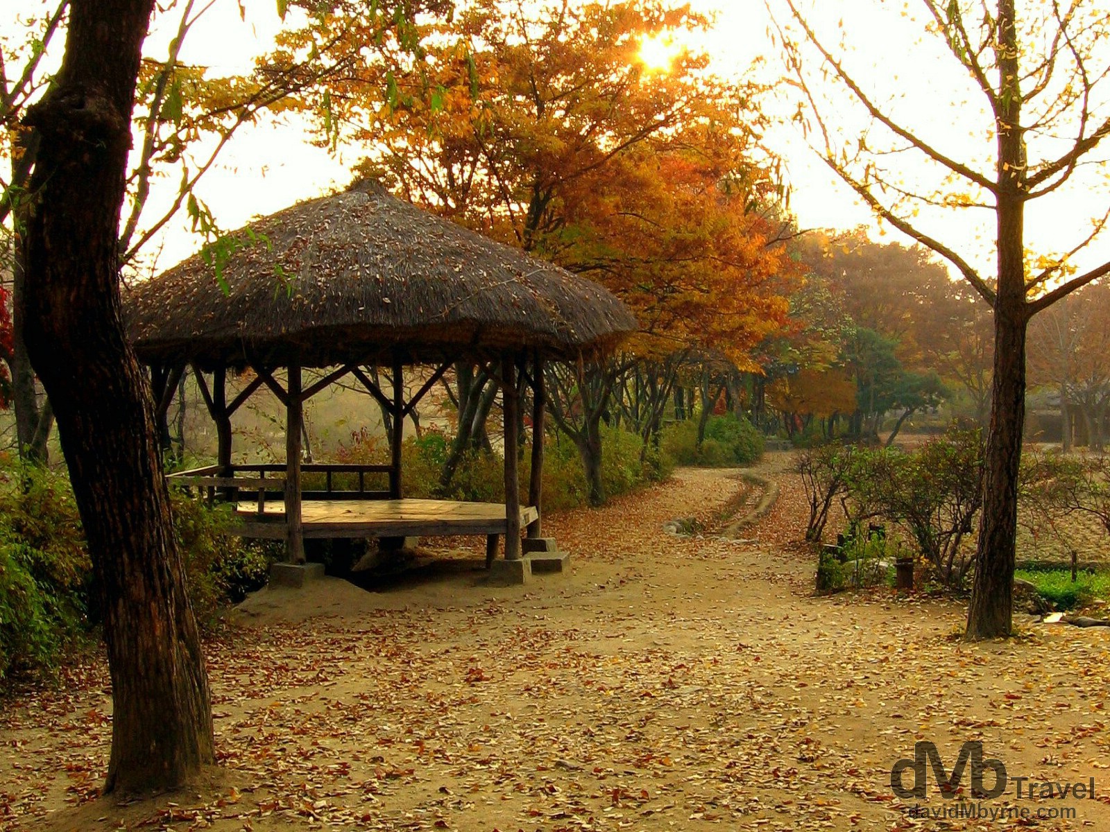 Autumnal scenes at the Folk Village in Yongin, South Korea. November 7th, 2007. 