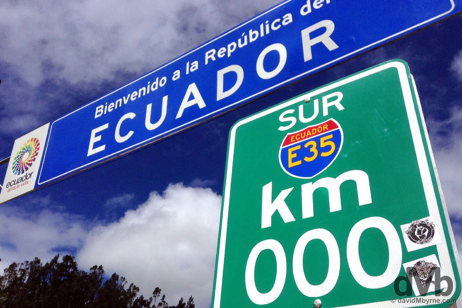 Entering Ecuador at the Rumichaca bridge border crossing with Colombia. July 2, 2105. 