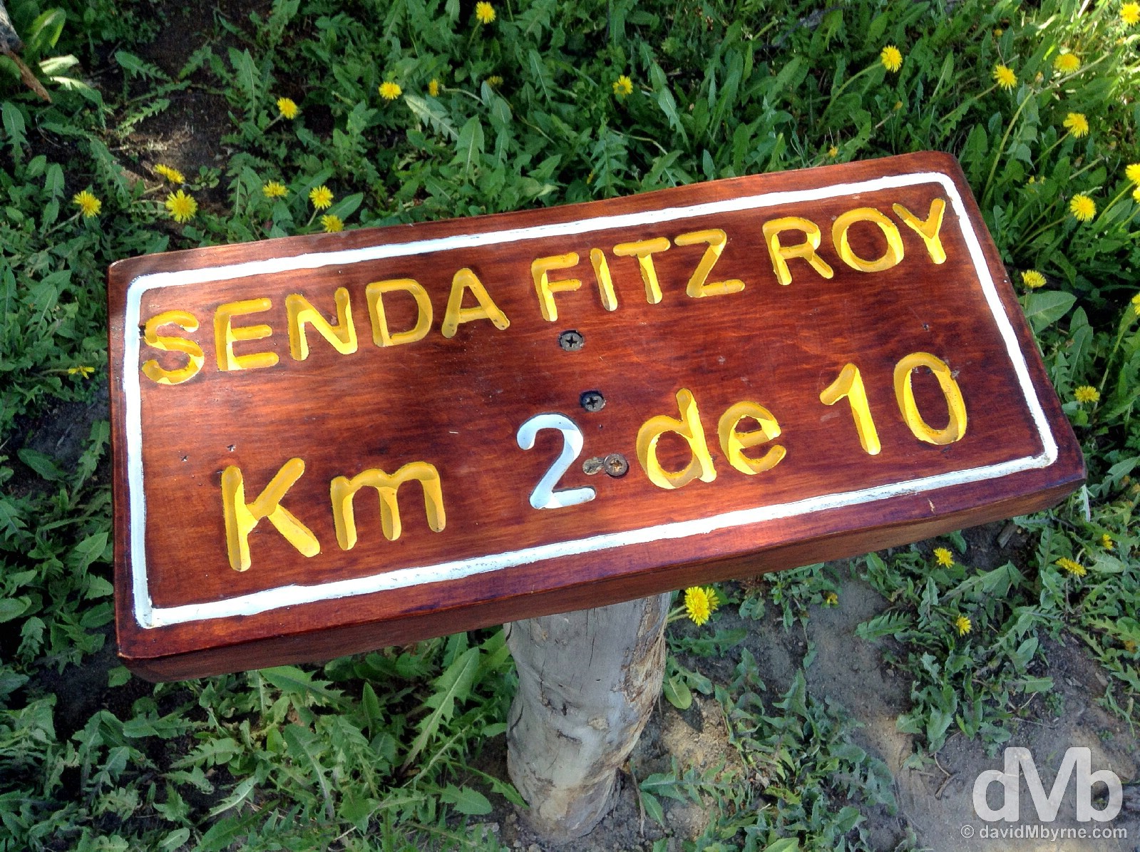 Kilometre markers on the Senda Fitz Roy (Fitz Roy Track) in the Fitz Roy sector of Parque Nacional Los Glaciares, southern Patagonia, Argentina. November 4, 2015.